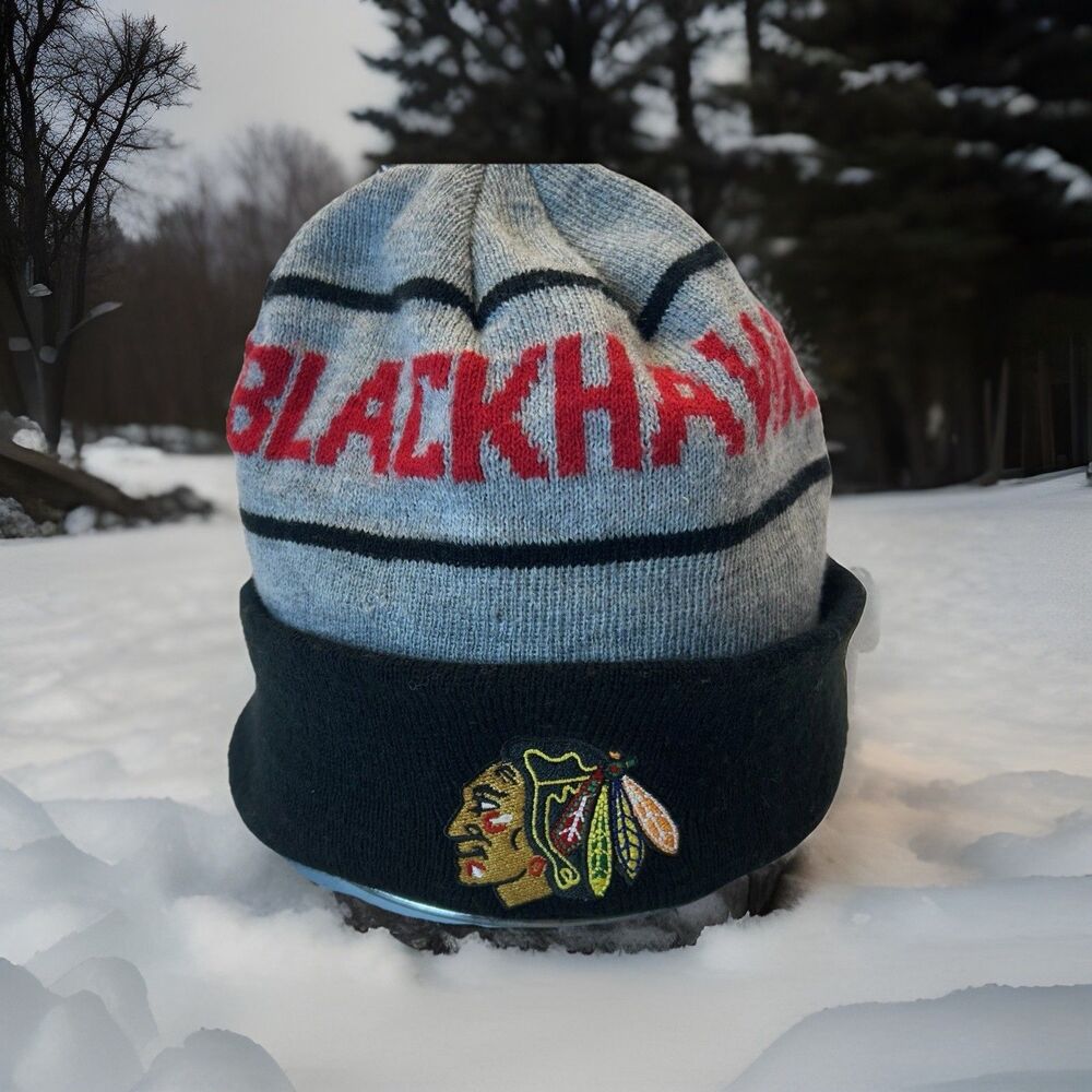 Chicago Blackhawks Kick 10 Knit Hat NHL TransUnion Pom Beanie Stocking Cap SKI